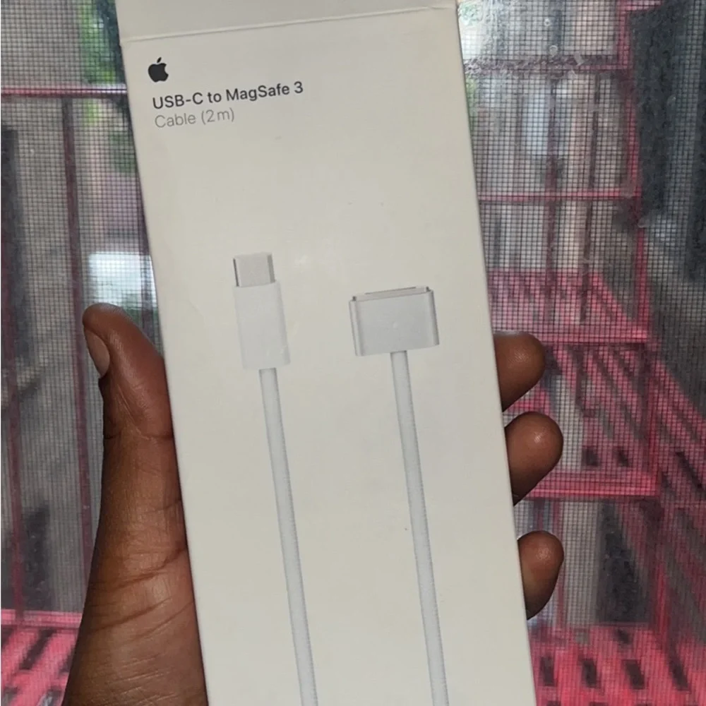 USB -C to mag safe 3 2M charger